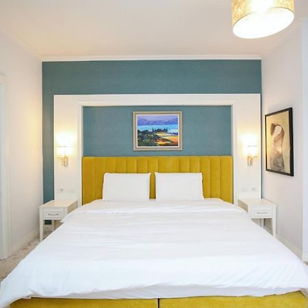 Art Hotel Тирана Екстериор снимка