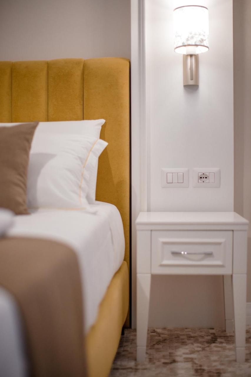 Art Hotel Тирана Екстериор снимка