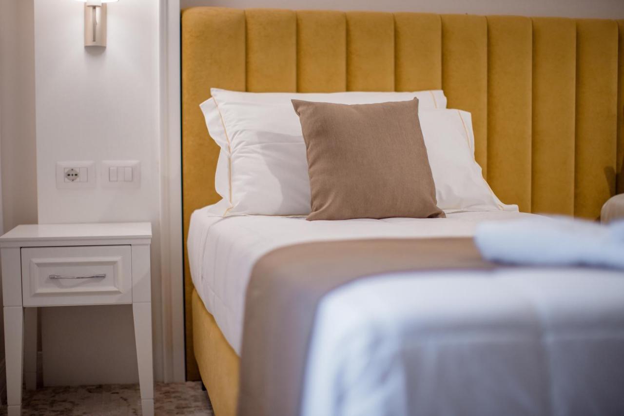Art Hotel Тирана Екстериор снимка