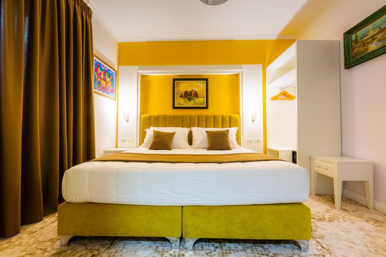 Art Hotel Тирана Екстериор снимка