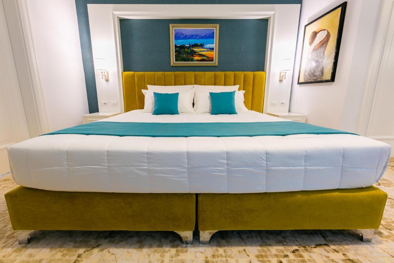 Art Hotel Тирана Екстериор снимка