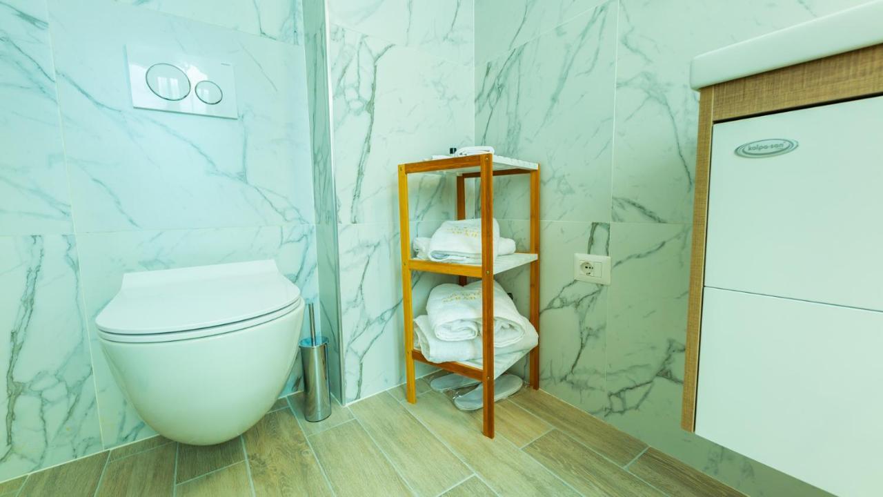 Art Hotel Тирана Екстериор снимка